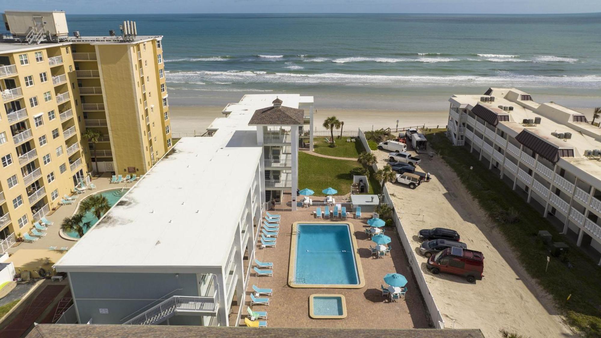 Coastal Waters 107 - A Studio Poolside Retreat New Smyrna Beach Exterior foto